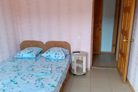 Комната в поселке Лазаревское, поселок Лазаревское, жилой р-н  Лазаревское, Хвойная ул., 7/1