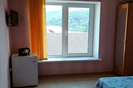 Комната в поселке Лазаревское, пос. Лазаревское, жилой р-н  Лазаревское, Хвойная ул., 7/1