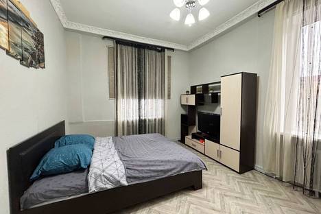 2-комнатная квартира в Мурманске, ул. Профессора Сомова, 7