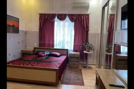 Дом в Евпатории, ул. им. Бартенева
