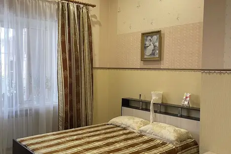 Дом в Евпатории, ул. им. Бартенева, 12