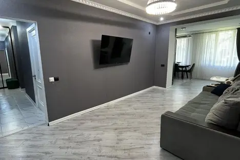 3-комнатная квартира в Пицунде, ул. Агрба, 17/1