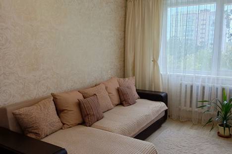 2-комнатная квартира в Яровом, кв-л А, 37
