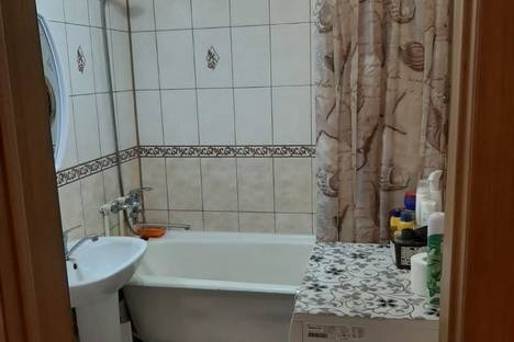 2-комнатная квартира в Яровом, кв-л Б, 14
