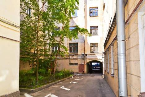 3-комнатная квартира в Санкт-Петербурге, Санкт-Петербург, ул. Рубинштейна, 22