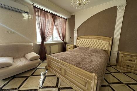 1-комнатная квартира в Ялте, Садовая ул., 29