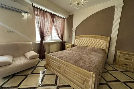 1-комнатная квартира в Ялте, Ялта, Садовая ул., 27