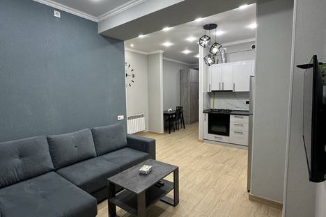 3-комнатная квартира в Ереване, Ереван, ул. Мамиконянц, 45/1