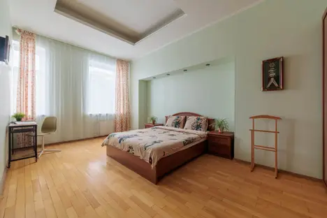 3-комнатная квартира в Санкт-Петербурге, наб. Крюкова канала, 9