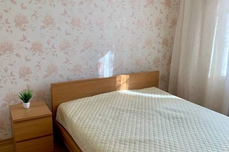 2-комнатная квартира в Великом Новгороде, Великий Новгород, р-н  Софийская сторона, Большая Власьевская ул., 8