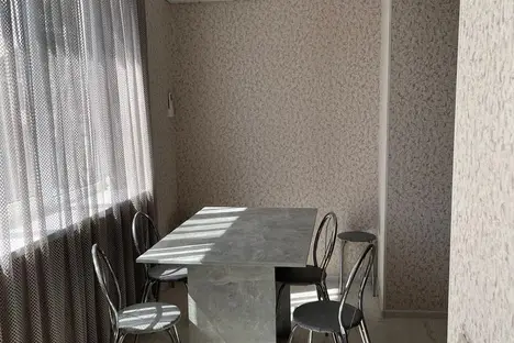2-комнатная квартира в Гудауте, ул. Рафаэля Царгуш, 20
