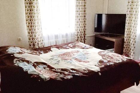 2-комнатная квартира в Лермонтове, ул. Ленина, 8