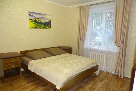 2-комнатная квартира в Лермонтове, ул. Ленина, 8