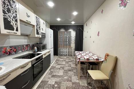 3-комнатная квартира в Нягани, Уральская ул., 35А