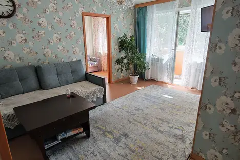 2-комнатная квартира в Южно-Сахалинске, Коммунистический пр-кт, 15
