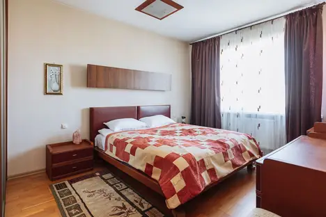2-комнатная квартира в Калининграде, Озёрная ул., 35В