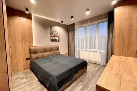 3-комнатная квартира в Казани, ул. Николая Столбова, 1/3, м. Площадь Тукая