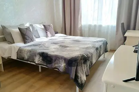 2-комнатная квартира в Мурманске, Мурманск, ул. Марата, 22