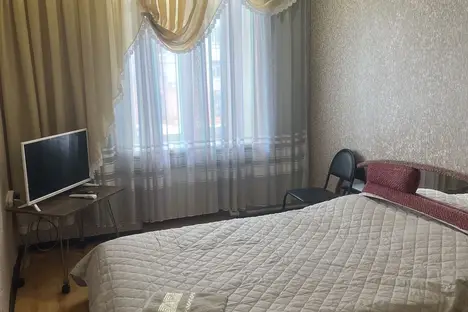 2-комнатная квартира в Комсомольске-на-Амуре, Комсомольск-на-Амуре, пр-кт Ленина, 30