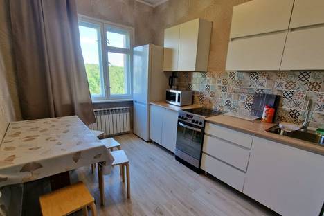 2-комнатная квартира в Апатитах, ул. Строителей, 18