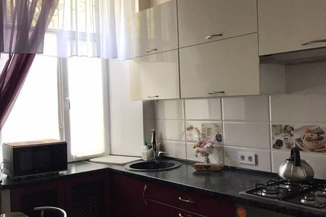 2-комнатная квартира в Евпатории, Евпатория, ул. Тучина, 1