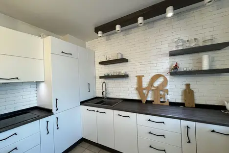 3-комнатная квартира в Кемерове, Притомский пр-кт, 7/5 3-комнатная квартира в Кемерове, Притомский пр-кт, 7/5