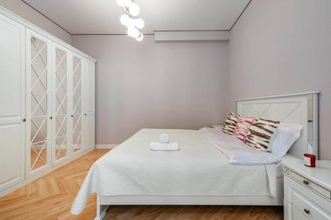 3-комнатная квартира в Алматы, пр-кт Ермека Серкебаева, 146/1