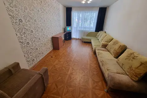 2-комнатная квартира в Златоусте, Златоуст, 3-й мкр. проспекта им. Ю.А. Гагарина, 17