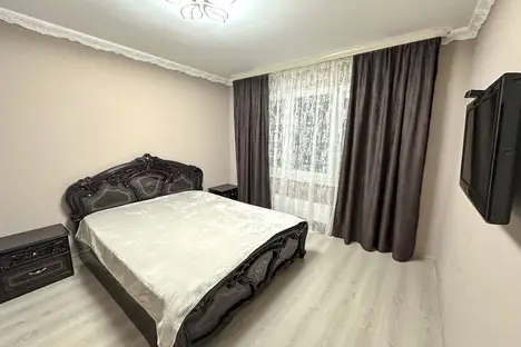 2-комнатная квартира в Екатеринбурге, Екатеринбург, Рассветная ул., 8к2