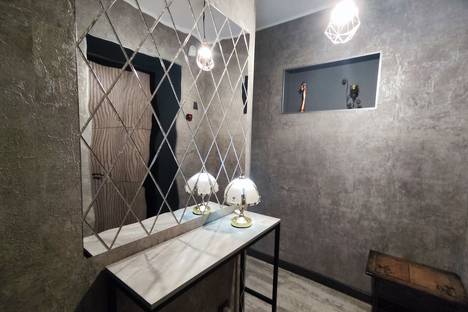 Однокомнатная квартира в аренду посуточно в Владивостоке по адресу Саратовская ул., 8