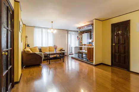 3-комнатная квартира в Нижнем Новгороде, Нижний Новгород, пр-кт Гагарина, 105