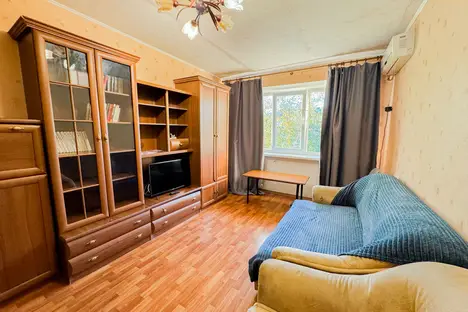3-комнатная квартира в Луганске, кв-л Дружба, 8