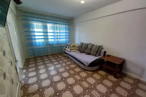 2-комнатная квартира в Рубцовске, Рубцовский пр-кт, 36
