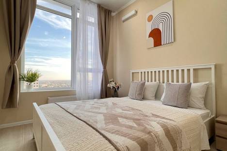 3-комнатная квартира в Астрахани, Астрахань, ул. Бехтерева, 2Б