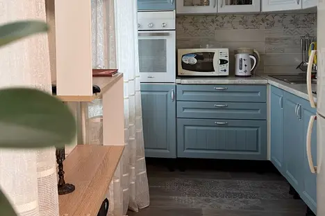 3-комнатная квартира в Южно-Сахалинске, Амурская ул., 94 3-комнатная квартира в Южно-Сахалинске, Амурская ул., 94