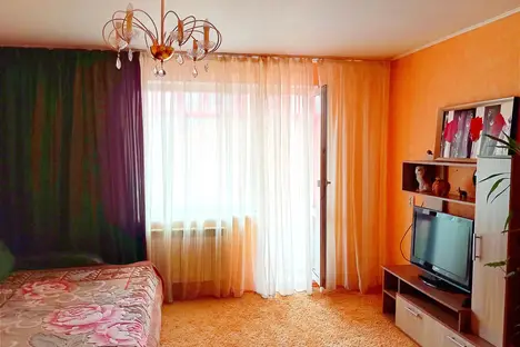 2-комнатная квартира в Екатеринбурге, Сиреневый б-р, 3