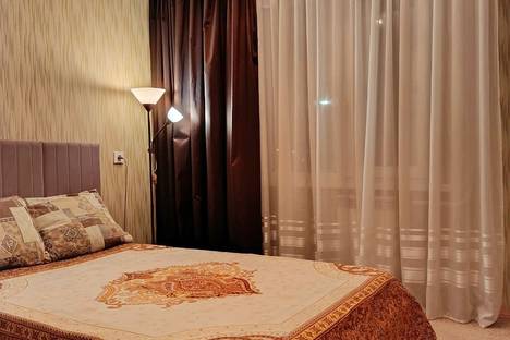 2-комнатная квартира в Екатеринбурге, Екатеринбург, Сиреневый б-р, 3