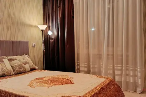 2-комнатная квартира в Екатеринбурге, Екатеринбург, Сиреневый б-р, 3