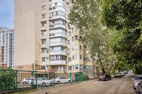 4-комнатная квартира в Сочи, Сочи, мкр. Завокзальный, Невская ул., 19