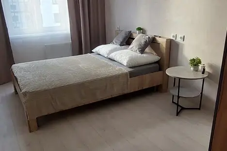 2-комнатная квартира в Красноярске, ул. Спандаряна, 1