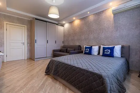 2-комнатная квартира в Краснодаре, ул. им. Жлобы, 145