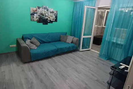 1-комнатная квартира в Сочи, мкр. Гагарина, Цветной б-р, 7