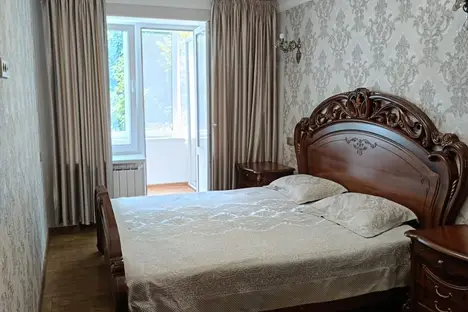 2-комнатная квартира в Кисловодске, ул. Жуковского, 10