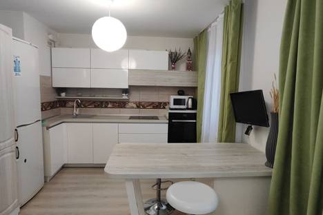 3-комнатная квартира в Екатеринбурге, Екатеринбург, Рассветная ул., 8к2