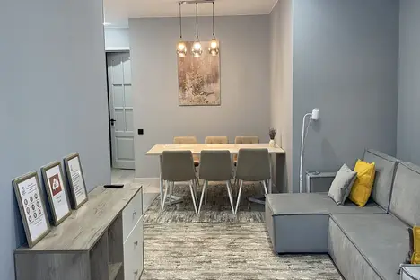 3-комнатная квартира в Великом Новгороде, Новолучанская ул., 3 3-комнатная квартира в Великом Новгороде, Новолучанская ул., 3