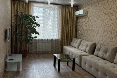 3-комнатная квартира в Комсомольске-на-Амуре, пр-кт Мира, 30