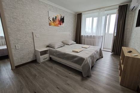 2-комнатная квартира в Новошахтинске, Новошахтинск, Парковая ул., 42