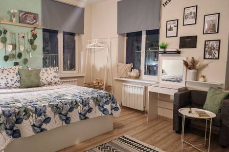 3-комнатная квартира в Новом Уренгое, мкр. Славянский, 1/4