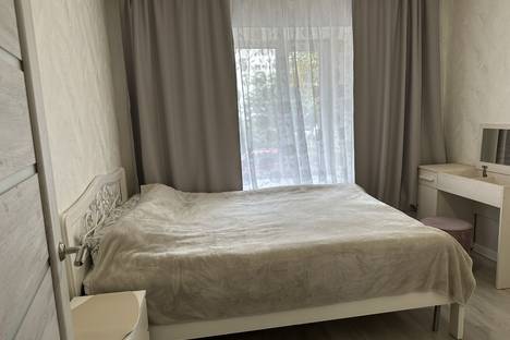 2-комнатная квартира в Берёзовском, Февральская ул., 24 2-комнатная квартира в Берёзовском, Февральская ул., 24