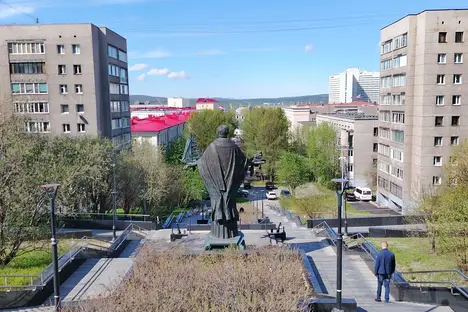 2-комнатная квартира в Мурманске, ул. Капитана Буркова, 27